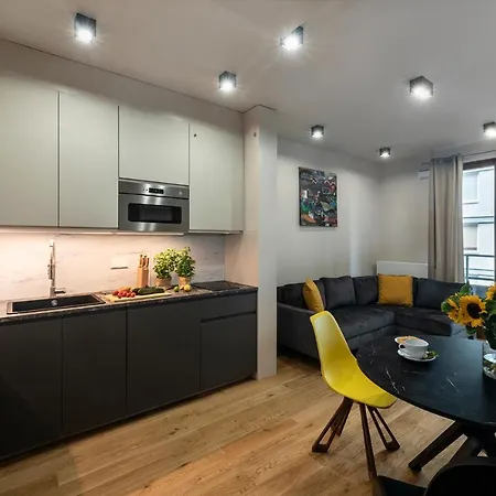 Shortstaypoland Solidarnosci * Варшава