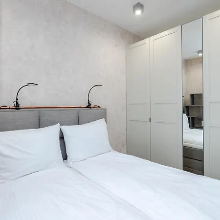 Apartment Shortstaypoland Solidarnosci